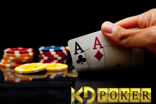 kinh-nghiem-danh-tour-poker%2B%25283%2529.jpg