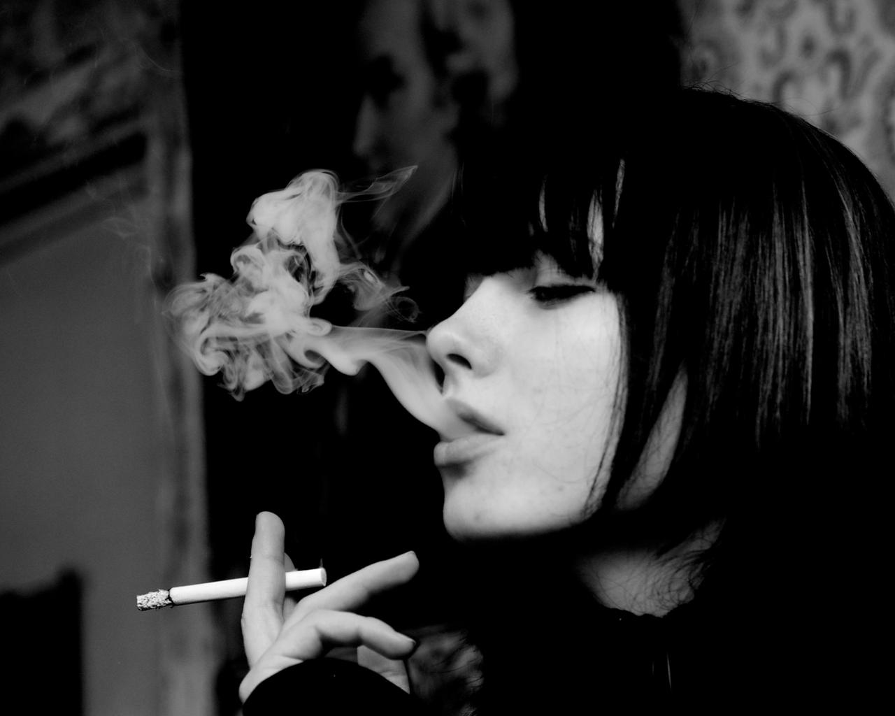 Smoke Girls Hd Wallpapers Sigara Içen Kızlar Duvar Kağıtları ~ Kaliteli