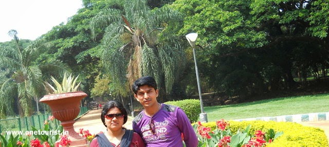 Banglore , places to see , Lal bagh ( garden) 