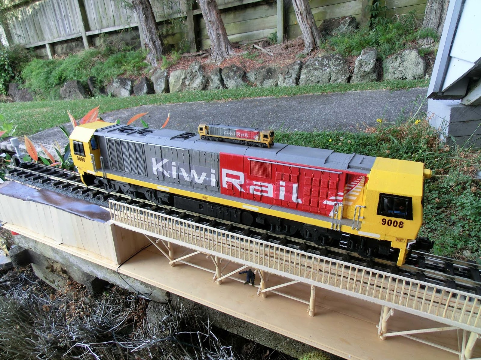New Zealand Railway Models (Kiwi Trains) Seeing double