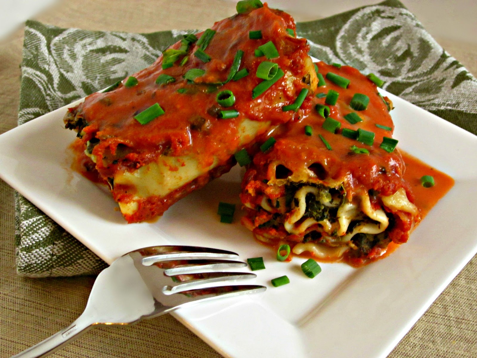 Hungry Couple Veggie Lasagna Roll Ups