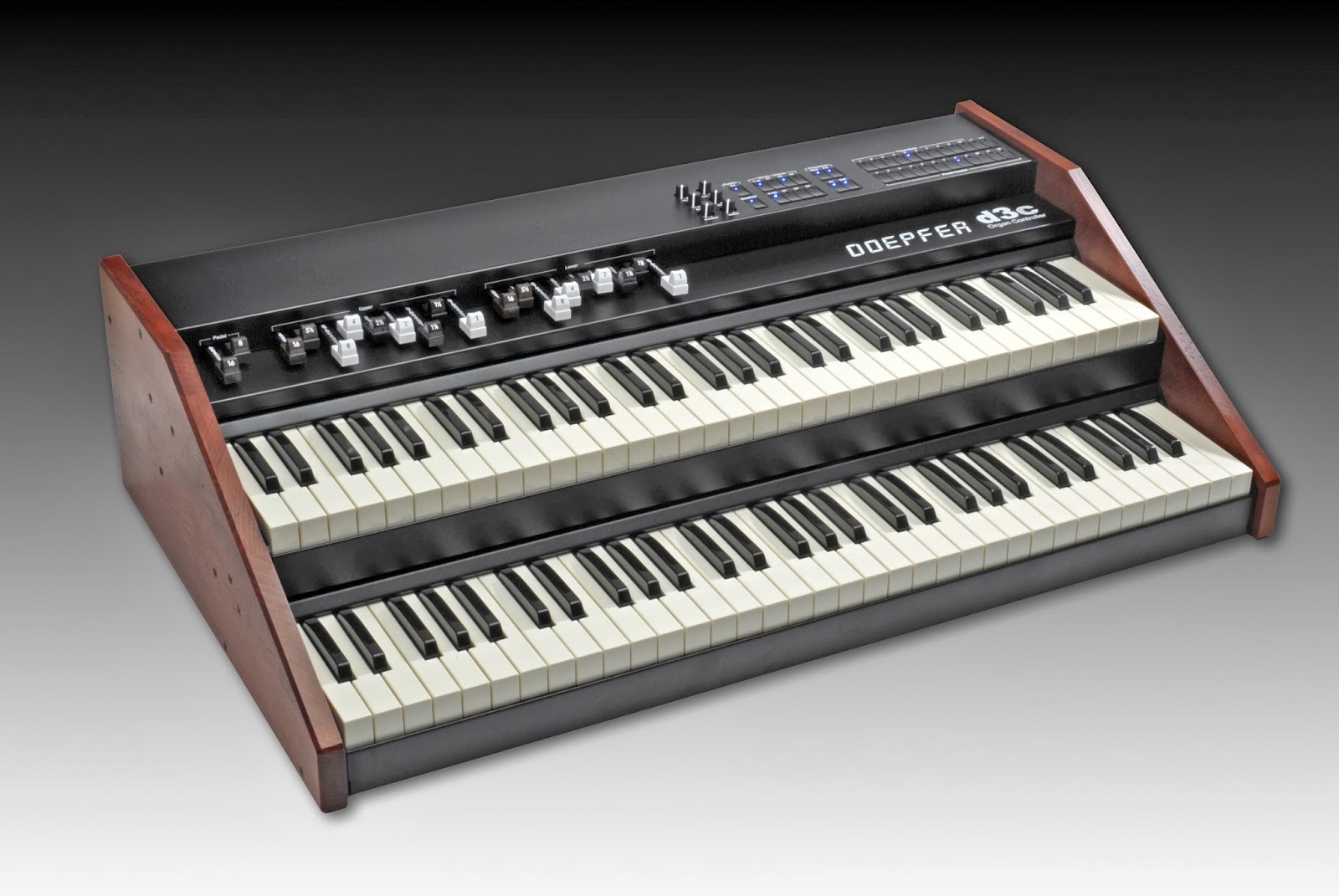 HAMMOND ORGAN Blog!: TECLADOS CONTROLADORES