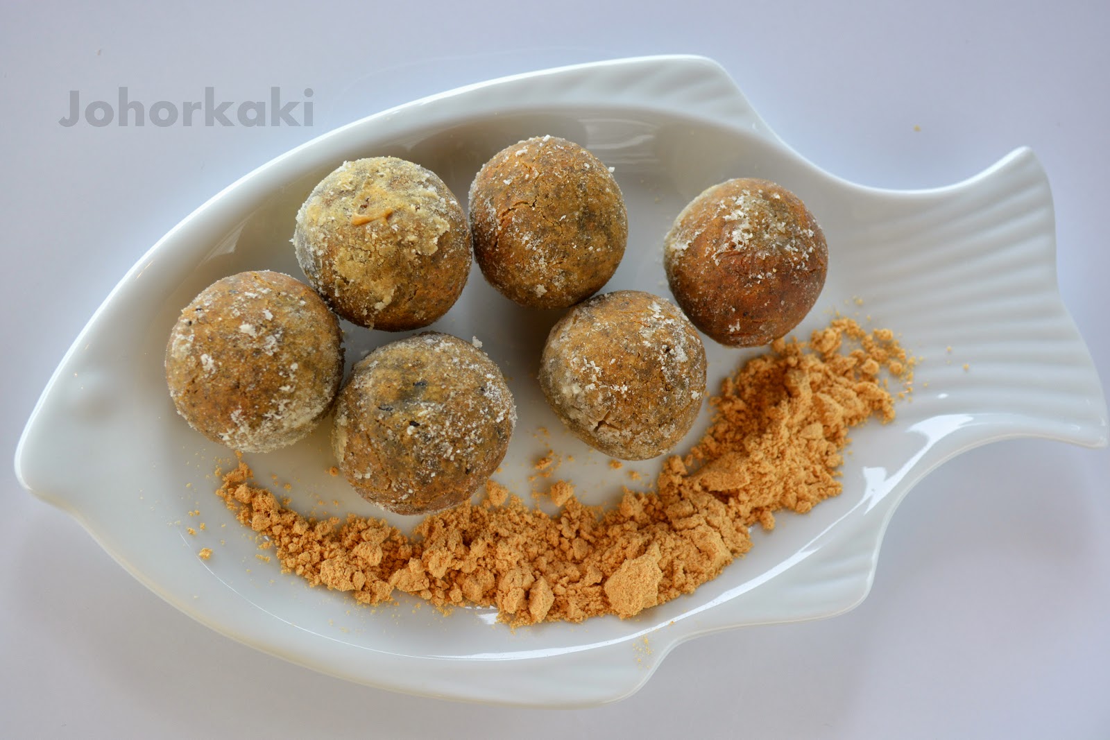 Dessert and Tea at Moshi Moshi in Taman Mount Austin, Johor Bahru Tony