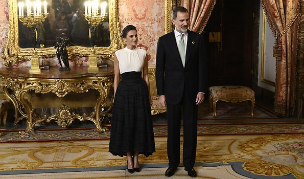 Queen Letizia wore a new silk-linen blend long skirt from H&M Conscious collection. Prince Albert, Grand Duke Henri