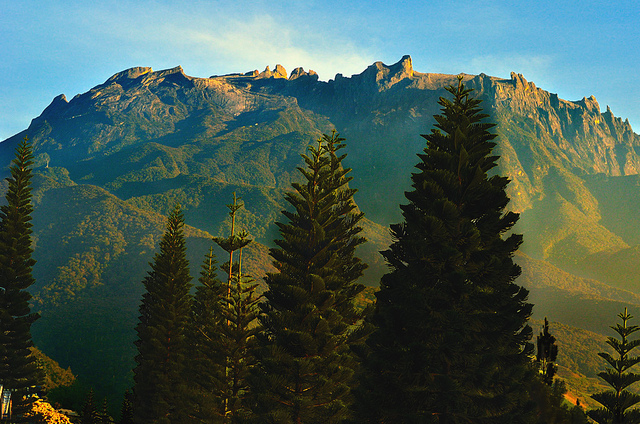 Menikmati Indahnya Gunung Kinabalu Sabah Malaysia