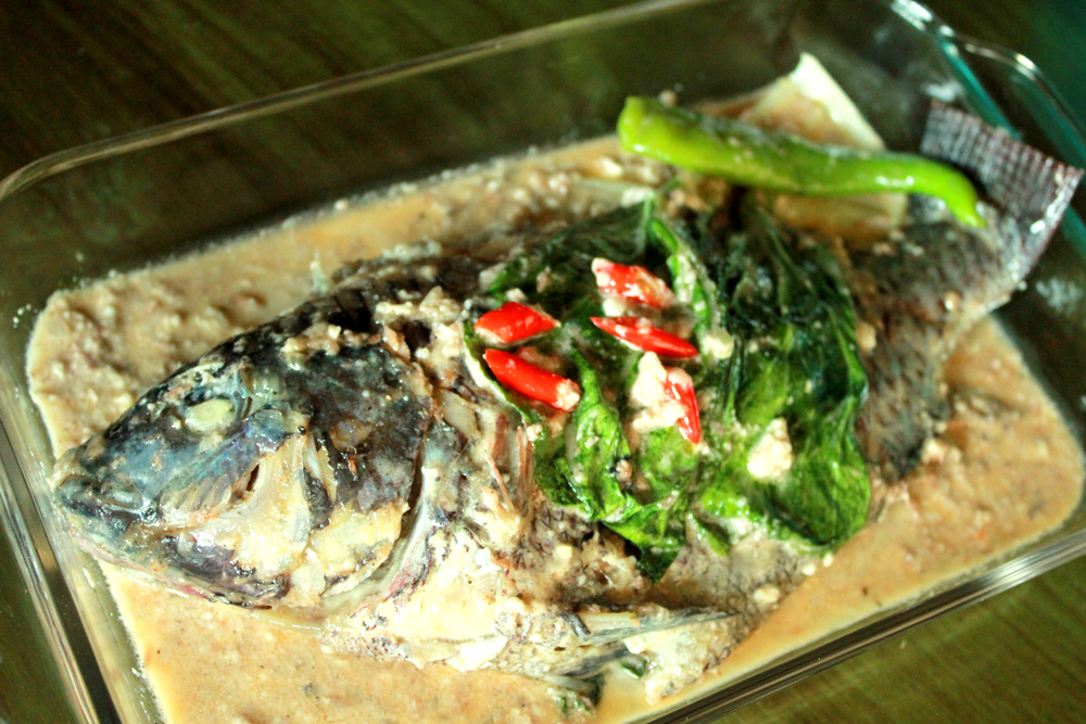 what's cooking Tilapia in Santol & Coconut Cream (Sinantulan na