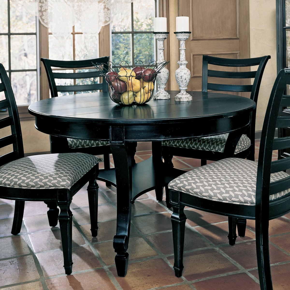 Black Dining Room Furniture Decorating Ideas, Black Dining Table Decor