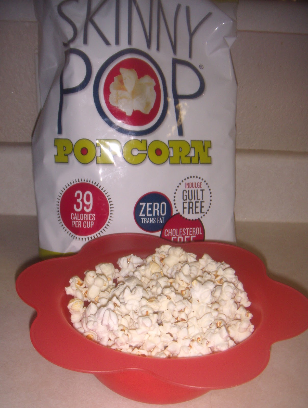 Mommie of 2 Skinny Pop Popcorn Review
