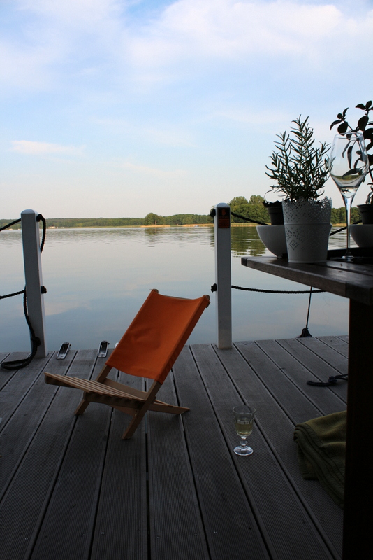 Reisen mit dem Bunbo 2015: Blick auf den Röblinsee am Abend | Arthurs Tochter Kocht by Astrid Paul