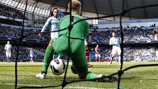 Toure dan Nasri memiliki masa depan di Manchester City, kata Guardiola Toure dan Nasri memiliki masa depan di Manchester City, kata Guardiola