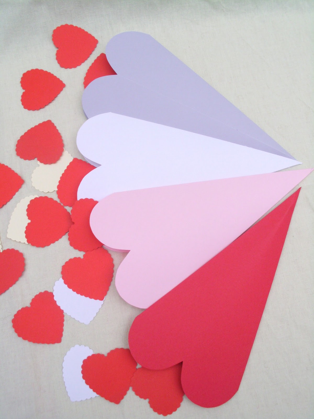 Handmade PaperHeaven Confetti cone hearts / Conuri inima pentru confeti