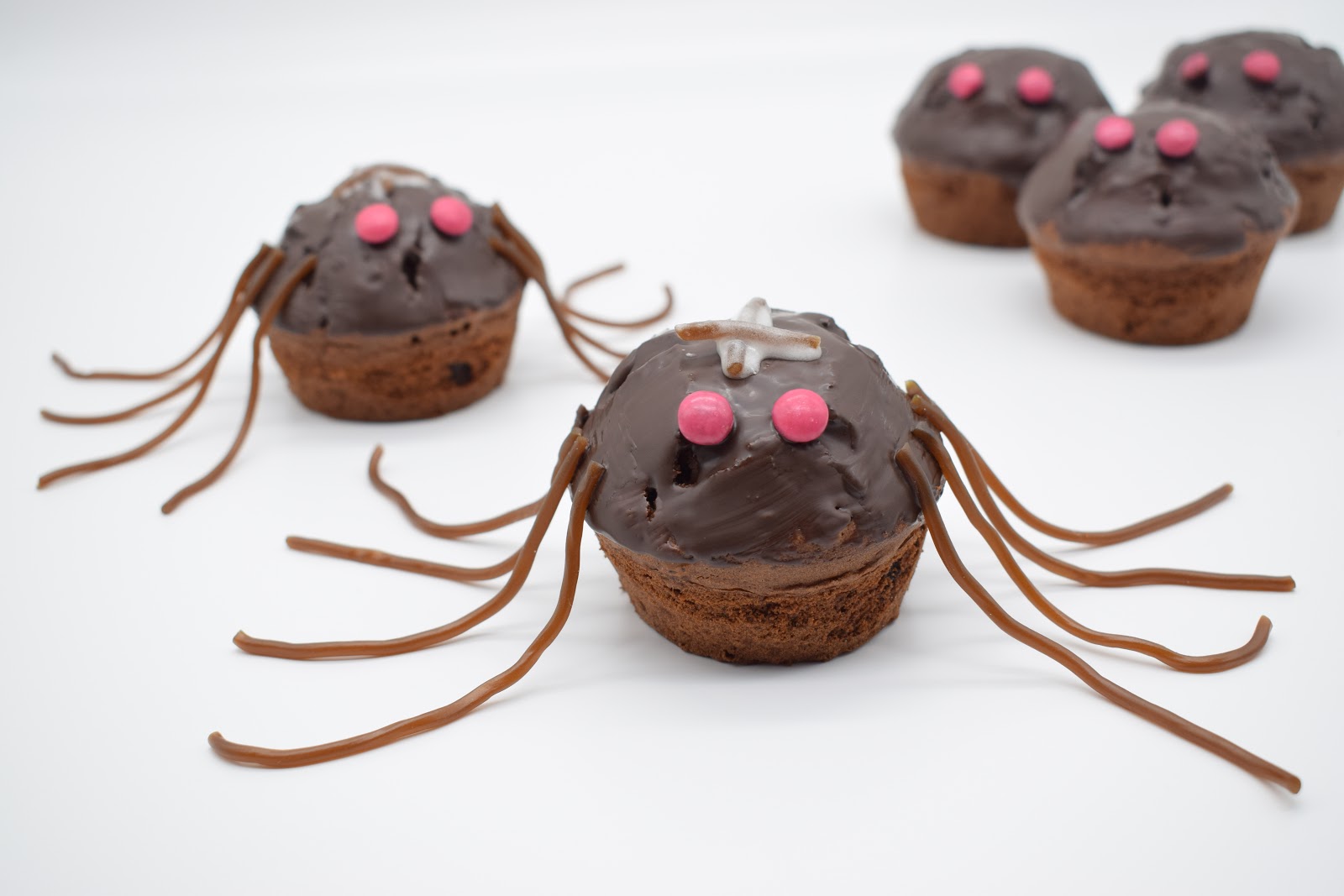 Halloween spinnen cupcakes - Halloween spider cupcakes
