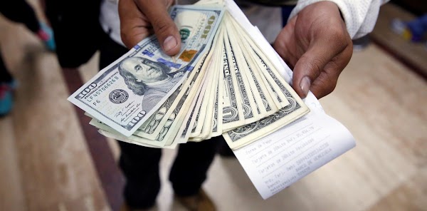 A la espera de licitación de Letras del Tesoro, dólar cotiza cerca de los $45 A la espera de licitación de Letras del Tesoro, dólar cotiza cerca de los $45