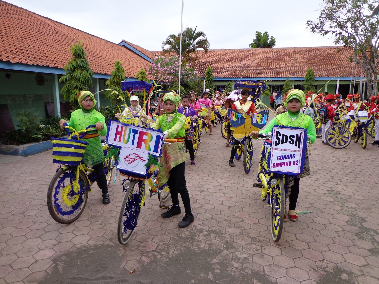 Karnaval Sepeda Hias SDN Gunungsimping 02 SDN Karnaval Sepeda Hias SDN Gunungsimping 02 SDN