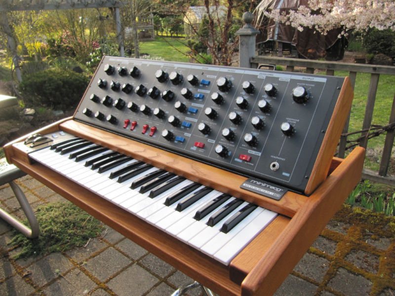 MATRIXSYNTH Moog Voyager Old School Analog Synthesizer