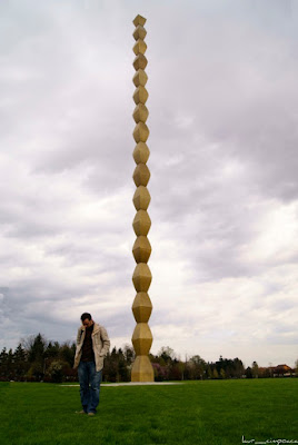 coloana infinitului the endless column Columna del infinito Colonne sans fin Бесконечная колонна