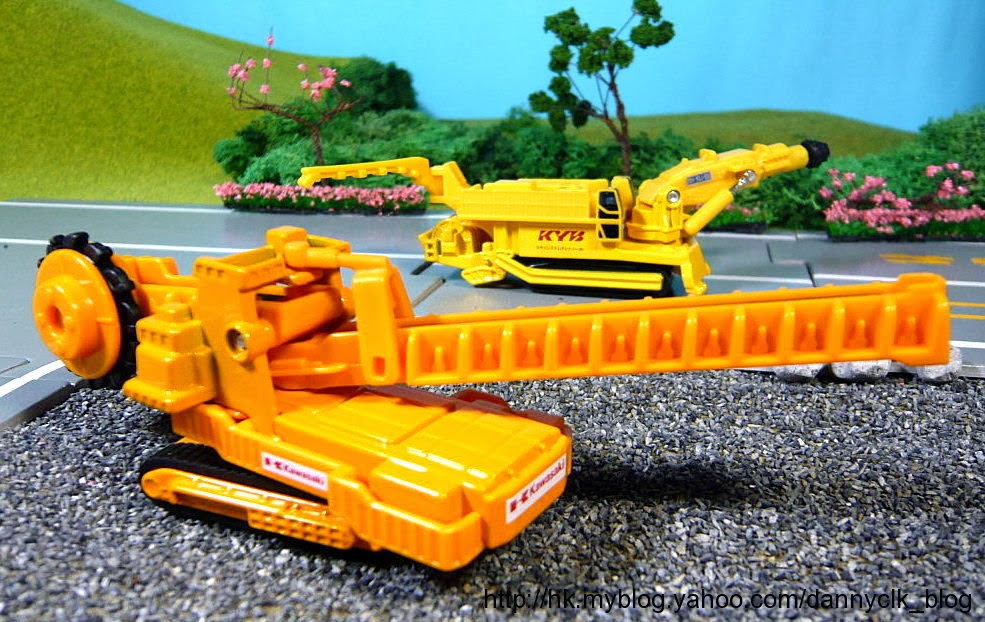 CLK's Model Car World * 車天車地 CLK TOMICA No.140 KAWASAKI PLANT SYSTEMS BUCKET WHEEL EXCAVATOR