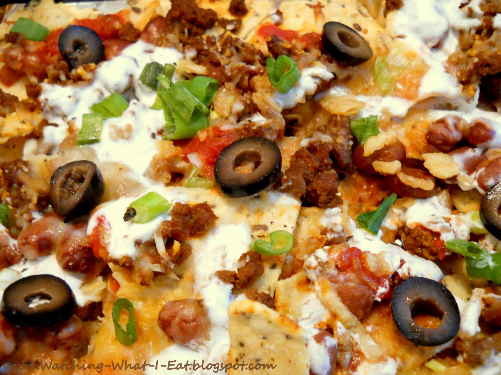 Watching What I Eat: Super Nachos ~ perfect for a Cinco de Mayo fiesta!