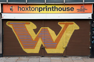 Hoxton Print house on wall graffiti letter W