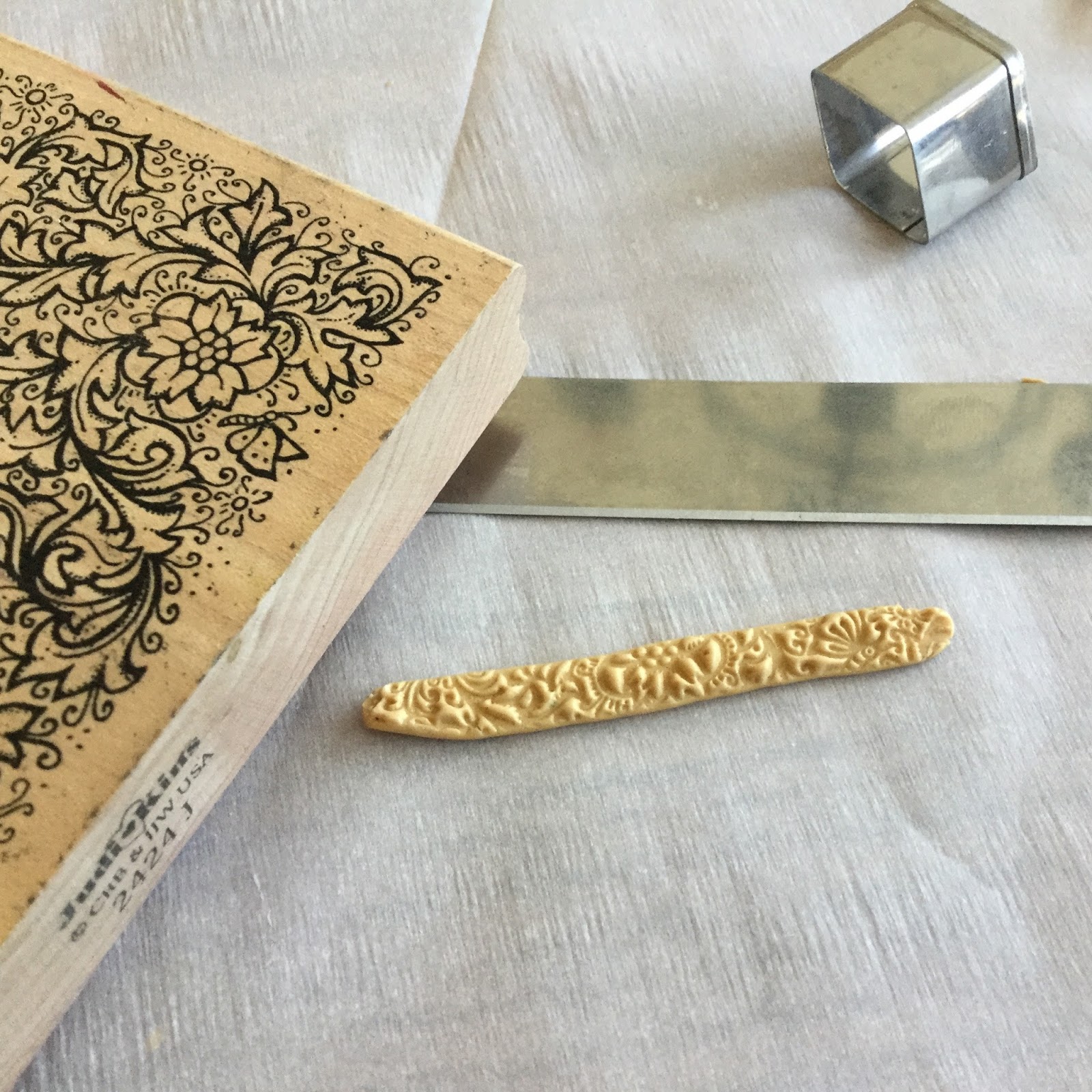 Golden Diamonds Polymer Clay Pendants Tutorial