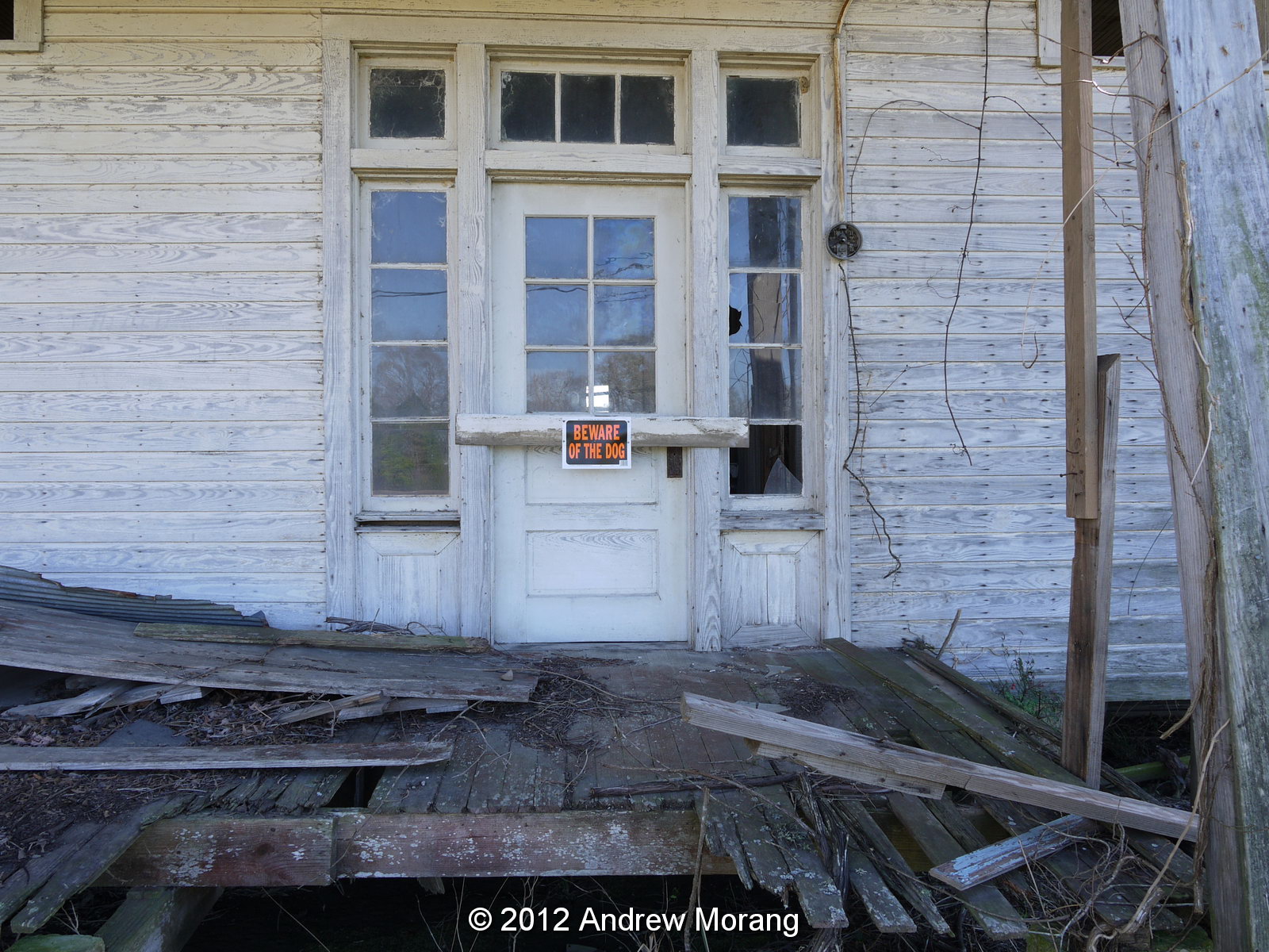Urban Decay TwoRoom Schoolhouse, Carpenter, Mississippi