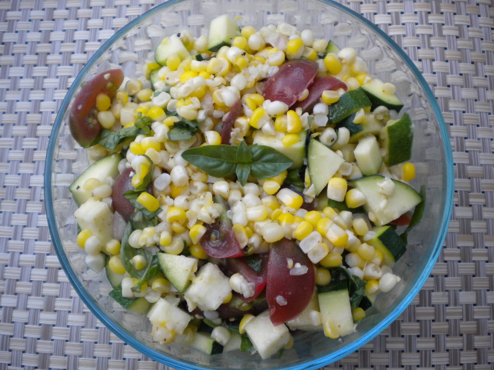 verveggie Corn, Zucchini, and Tomato Salad