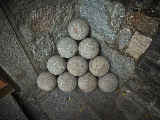 Cannonballs at Fortaleza do Monte