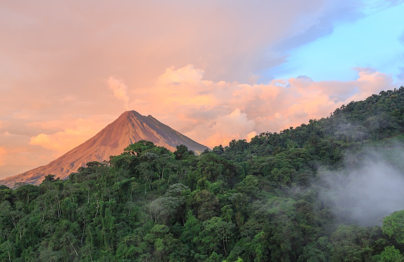 10 Best Places to Visit in Costa Rica | Most beautiful places in the