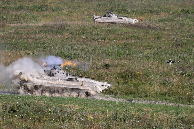 Стрелковый тир. Две стрельбы. Две стрельбы. Ульяновский стрелок. Две стрельбы.