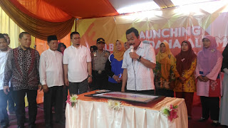 Wabup Gresik Launching Lagu 'Gresik Kotaku' Karya Sekolah Islam Terpadu Al Ummah 2 P 20180324 093203