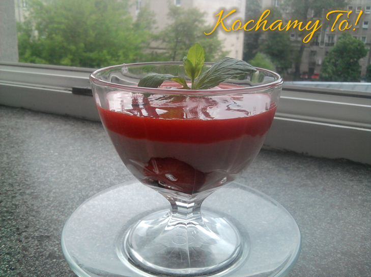 Mus z truskawek i kaszy manny /Semolina strawberry pudding