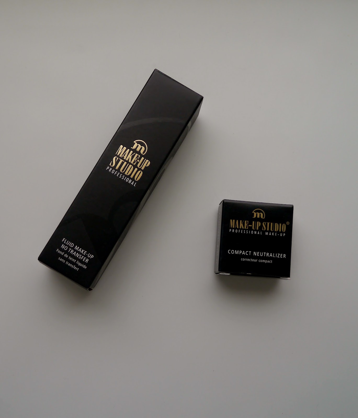 Art of Beauty Review Makeup Studio Foundation en Compact Neutralizer