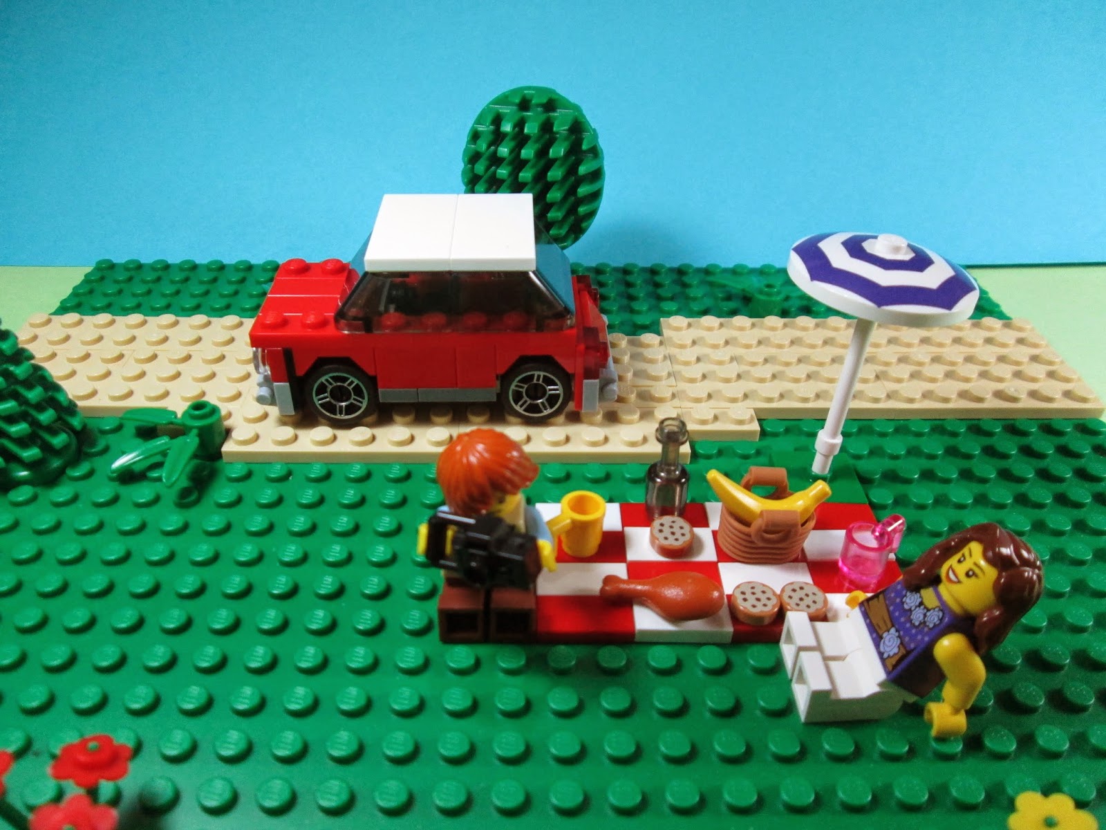 MOC LEGO Mini Cooper picnic