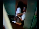 Grabaron a dos estudiantes teniendo relaciones en una institución educativa