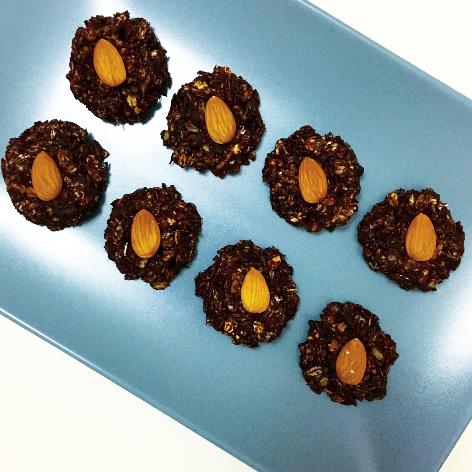 Özen�in mutfağından Özen�li tarifler ) Portakallı ve bademli yulaflı