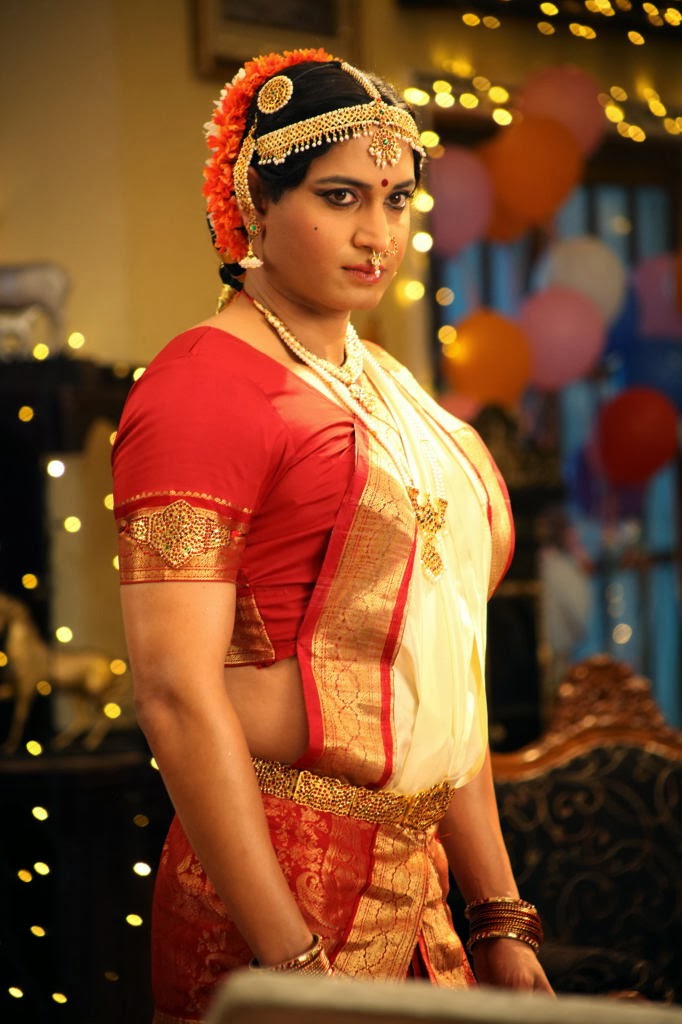 Sumanth Lady Getup Photos in Emo Gurram Egaravachu Movie Tollywood Idle