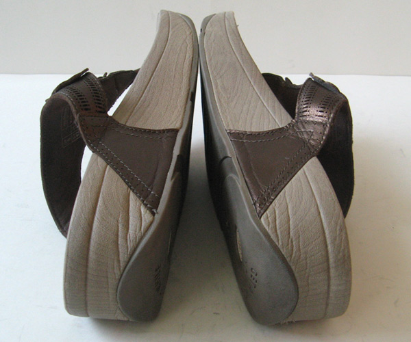 FITFLIP BROWN LEATHER WALKING SANDALS WOMENS SIZE 10