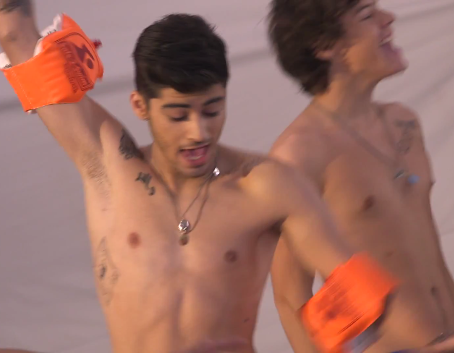 Download Zayn Malik Shirtless Pictures One Direction Global.