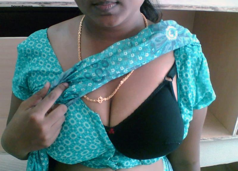 Mature Indian Pussy Saree - Saree busty aunty - Porn pic