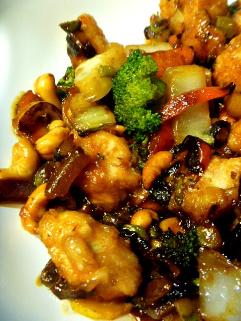 Spicy Szechuan Chicken and Vegetable Stir Fry - A weeknight treasure that's 1000x better than takeout! Slice of Southern