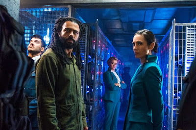 Snowpiercer 2020 Series Jennifer Connelly Daveed Diggs Image 1