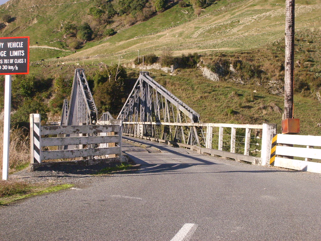 photographing New Zealand bridges