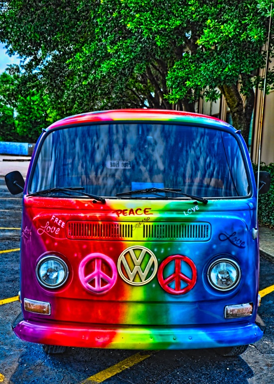 g8 pictures: 1962 Volkswagon microbus! ♥ ♥ www.paintingyouwi...