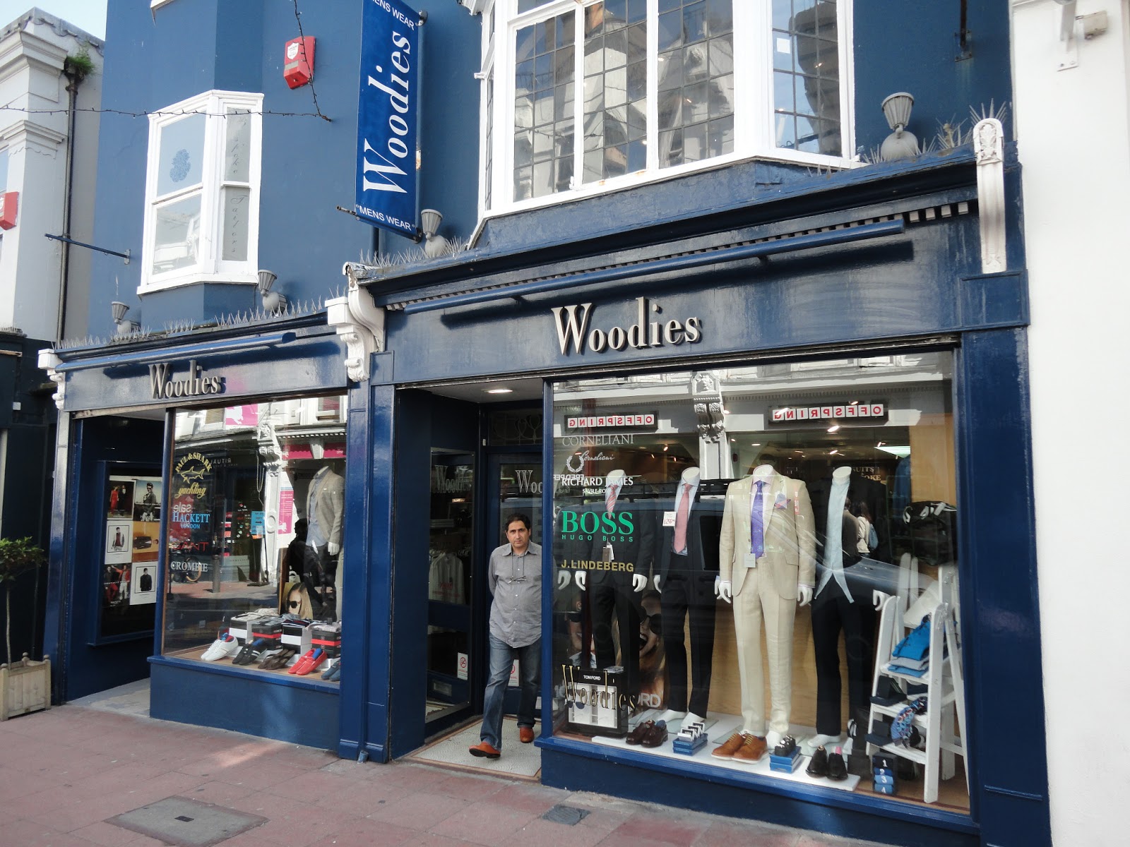 Roj Fashion & Lifestyle / Clubbing & Car Tunes After Great Mens