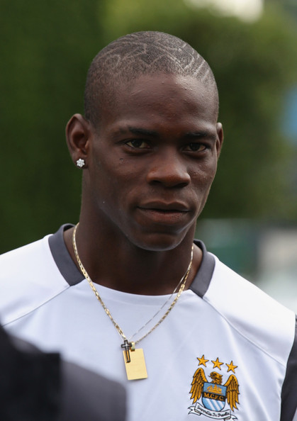 Mario Balotelli Profile and Images | FOOTBALL STARS WALLPAPERS