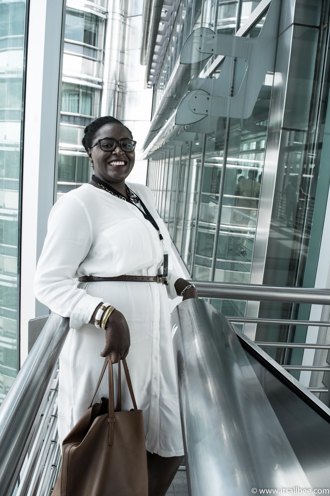 Petronas Tower Views - Visiting Petronas Towers In Kuala Lumpur is a must for anyone visiting this city. Experiencing KLCC Bridge Walk, tips on getting the tickets, the prices and review of the tour all shared in my post. #klcc #petronas #towers #bridgewalk #malaysia klcc sky bridge