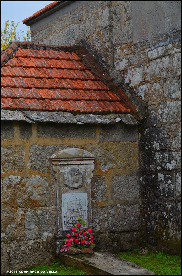 XOAN ARCO DA VELLA IGLESIA DE BALDE CARBALLEDA DE AVIA
