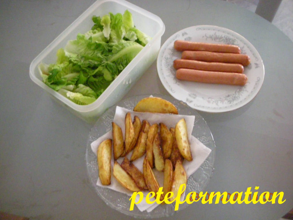 PeteFormation Foodie Adventure Sausage, Potato Wedges and Romaine