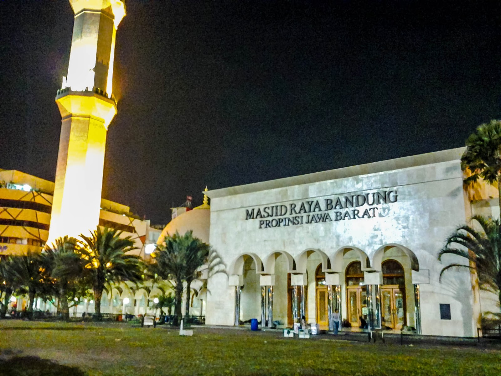 Masjid Agung Bandung Malam Hari Gambar Islami