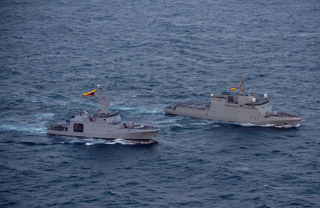 El ARC 7 de Agosto, llevó a cabo en el Océano Indico ejercicios de maniobras navales con el patrullero oceánico de la Marina española BAM “Meteoro” y la corbeta de la Marina alemana FGS “Erfurt”.